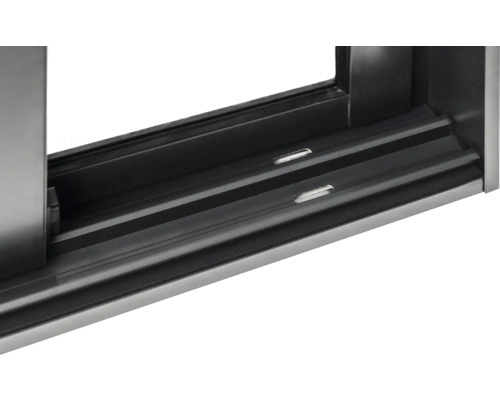 Detailansicht einer Schiebetürführung aus Metall