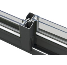 Detailansicht eines Fensterprofils mit Verglasung