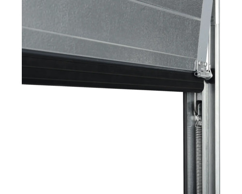 Vue détaillée d''une porte de garage ouverte avec mécanisme à ressort