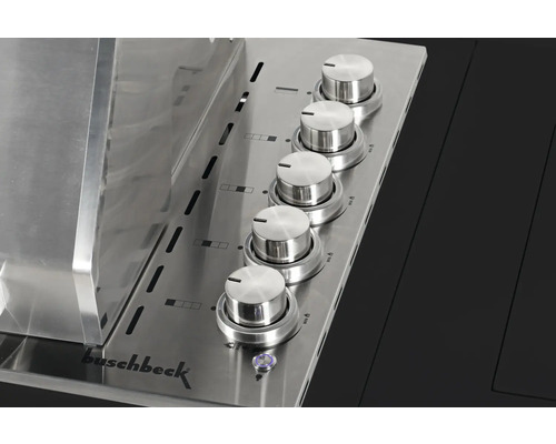 Gros plan d''un gril Buschbeck avec des boutons rotatifs pour le contrôle de la température