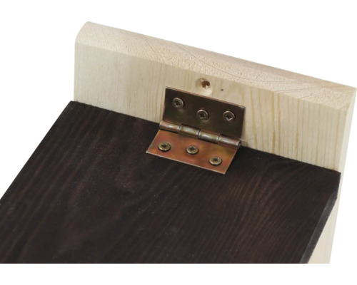 Detailansicht eines Holzprodukts mit Scharnier