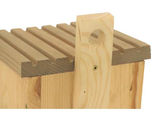 Hôtel à insectes en bois avec toit ondulé