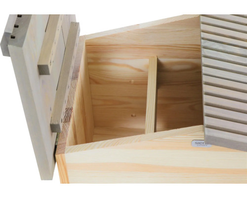 Nichoir ouvert en bois avec cloison de séparation