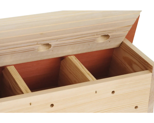 Hôtel à insectes en bois avec trois compartiments et couvercle rabattable