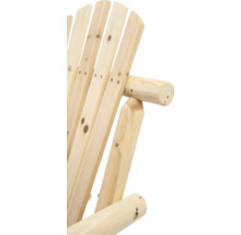 Detailansicht eines Holzstuhls