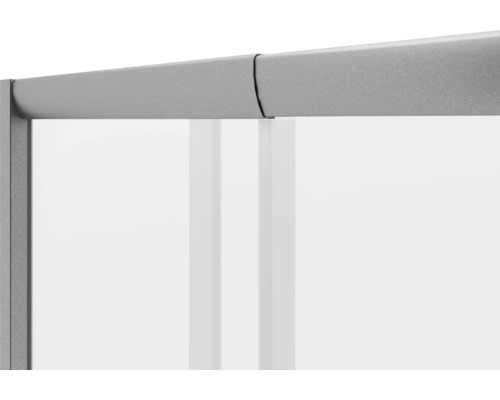 Vue détaillée d''une cabine de douche avec cadre argenté et verre transparent