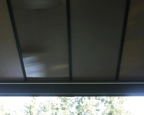 Vue détaillée du toit d''un pavillon