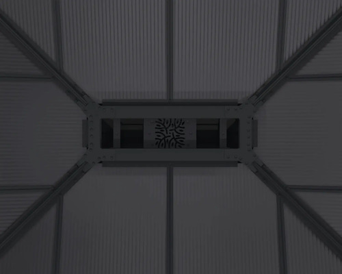 Vue de la structure intérieure d''une serre avec ventilation