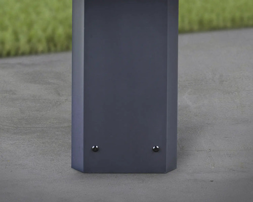 Socle d''un luminaire de jardin