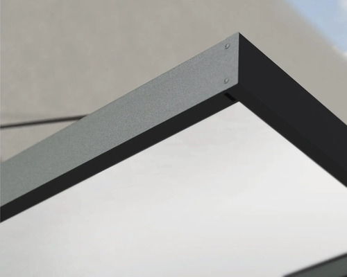 Vue détaillée d''un toit de terrasse avec cadre en aluminium