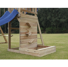 Spielturm aus Holz mit Rutsche, Kletterwand, Sandkasten und Schaukel