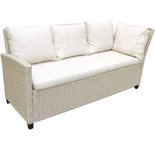 Gartencouch aus Rattan mit Kissen