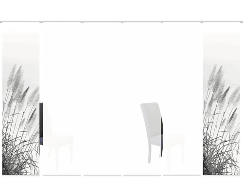 Scène de pièce avec chaises et peintures murales avec des motifs de plantes