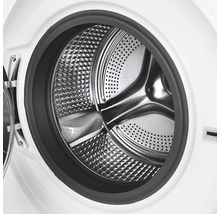 Vue intérieure du tambour de la machine à laver