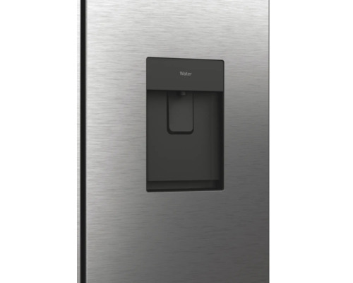 Distributeur d''eau sur un réfrigérateur