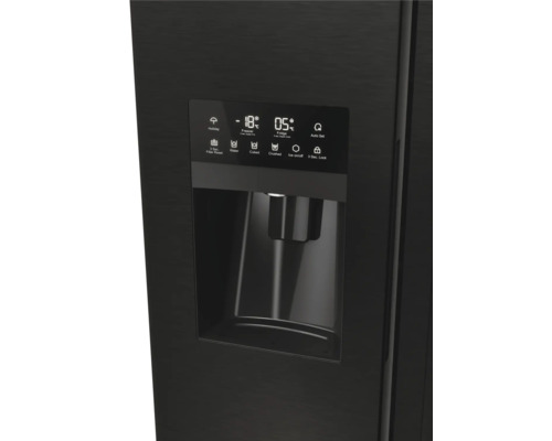Vue détaillée d''un réfrigérateur avec distributeur d''eau et affichage numérique de la température.
