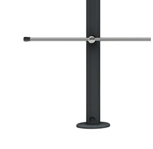 Vue détaillée d''une barre porte-serviettes en acier inoxydable sur un support anthracite