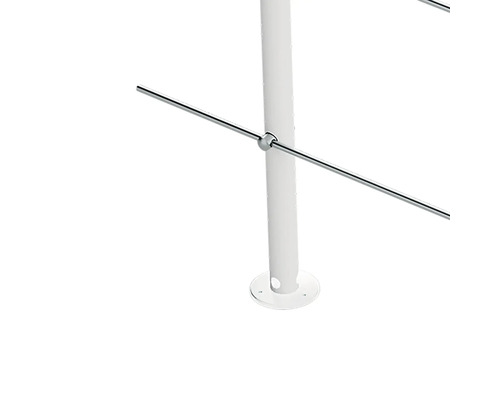 Detailansicht eines Wäscheständers mit Metallstäben und weißem Standfuß.