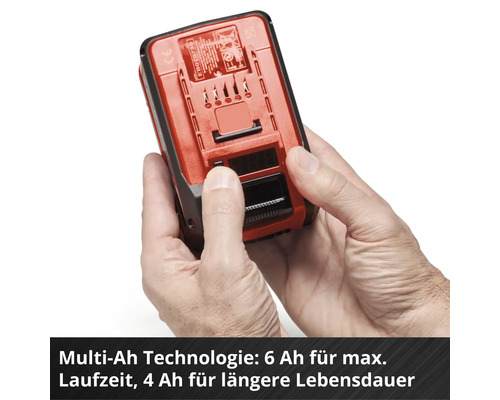 Akkupack wird von Hand gehalten