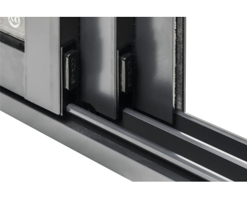 Detailansicht einer Schiebetür mit Führungsschiene