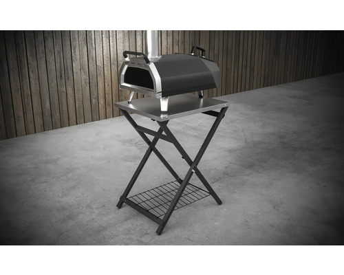 Pizzaofen mit Abzug auf einem klappbaren Untergestell