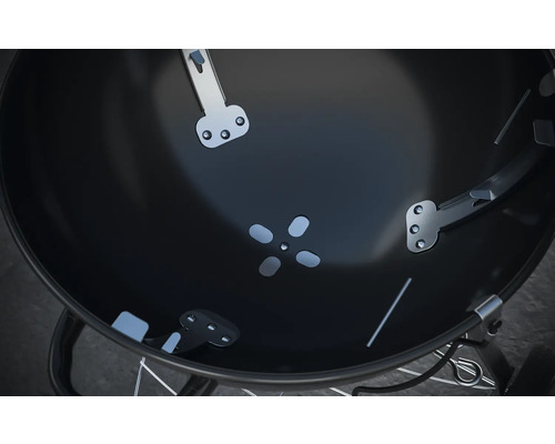 Vue intérieure d''un barbecue sphérique