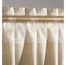Rideau avec suspension à bande fronceuse sur une tringle à rideaux