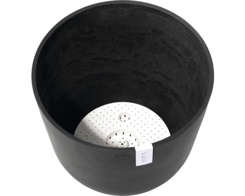 Schwarzer Blumentopf mit Bewässerungseinsatz