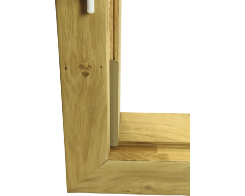 Vue détaillée d''un cadre de fenêtre en bois