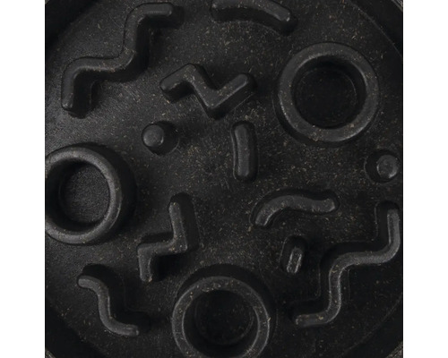 Nahaufnahme einer Futterschale mit integriertem Labyrinth für Hunde zur Verlangsamung der Futteraufnahme.