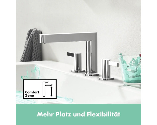 Waschtischarmatur mit drei Löchern und Comfort Zone auf einem Waschbecken