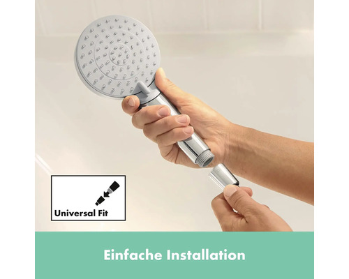 Handbrause mit Universalanschluss wird montiert