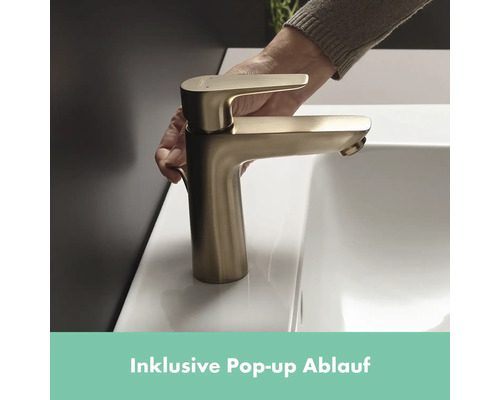 Armatur auf einem Waschbecken mit Pop-up-Ablaufgarnitur