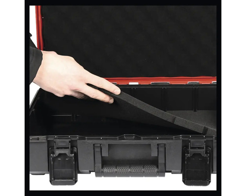 Boîte à outils ouverte avec insert en mousse