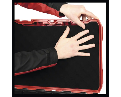 Insert en mousse pour coffre à outils dans un cadre rouge