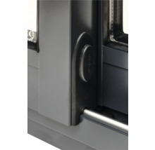 Detailansicht eines Aluminiumfensters mit Griff