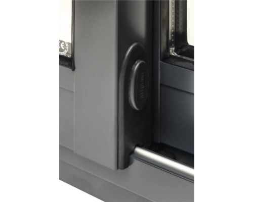 Detailansicht eines Fensters mit Griff