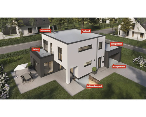 Vue d''une maison avec toit plat, balcon, garage et mur extérieur de cave