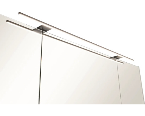 Aufsatzleuchte an einem Badezimmerschrank