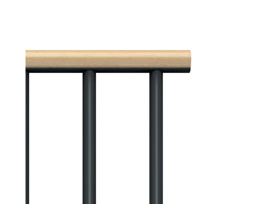 Detailansicht eines Treppengeländers mit Holzhandlauf und Metallstäben