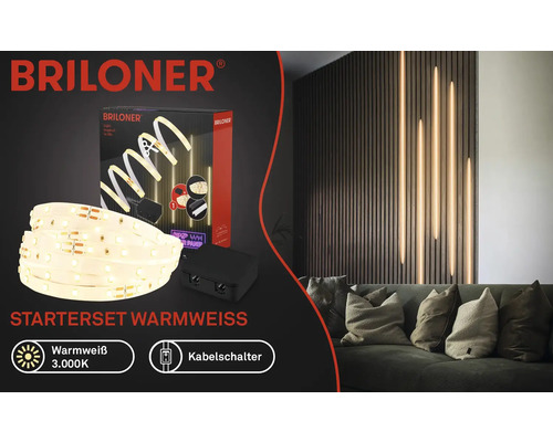Briloner LED Stripe Starterset Warmweiß mit Licht und Sofa im Hintergrund