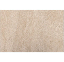 Tapis beige à poils longs