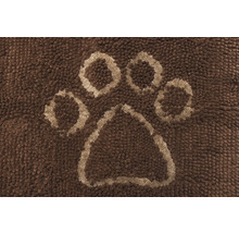 Brauner Teppich mit Pfotenabdruck