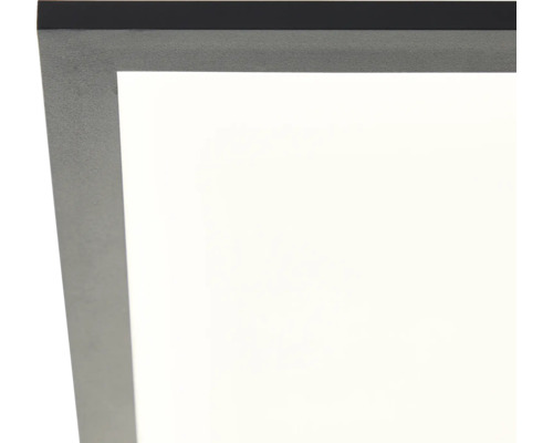 Plafonnier encastré de forme rectangulaire