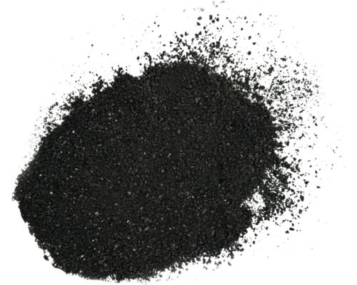 Haufen aus Holzkohlegranulat