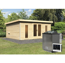 Blockbohlensauna mit Saunaofen im Garten