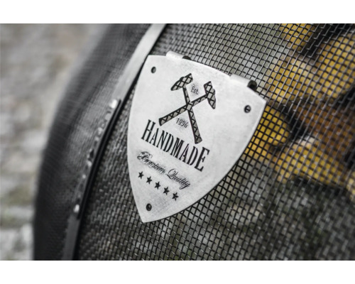 Handgefertigtes Produkt-Emblem mit gekreuzten Hämmern