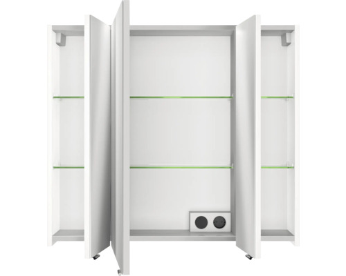 Offener dreitüriger Spiegelschrank mit Glasböden und Steckdosen für das Badezimmer