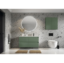 Modernes Badezimmer mit Waschtisch, Spiegel, Hängeschrank und Toilette vor einer strukturierten Wand