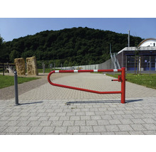 Schwenkbaum mit Gegengewicht zur Verkehrssicherung
